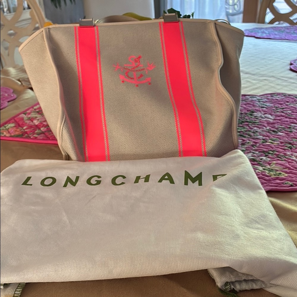 Longchamp Cream and Pink Tote Bag with Spacious Design New never used Rare